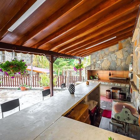 Pinecone Platres - 3 Units Apartment Bagian luar foto